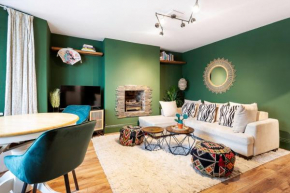 Chiswick Gem Stylish 1-Bed Flat for Modern Living